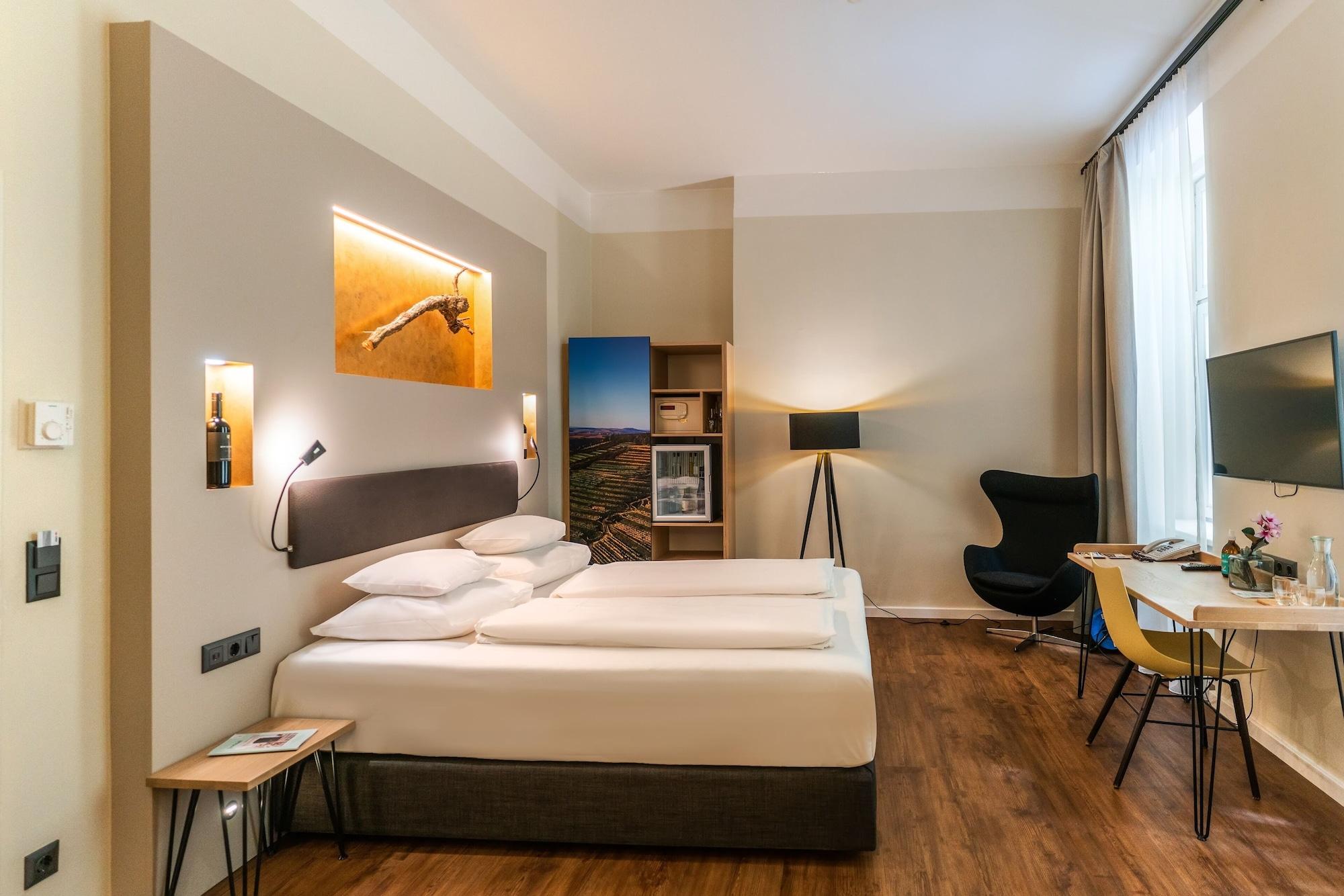 Rathaus - Wein & Design Hotel