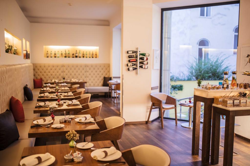 Rathaus - Wein & Design Hotel